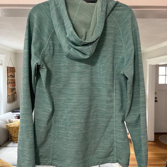 North Face Running Zip Up - Picture 3 of 4